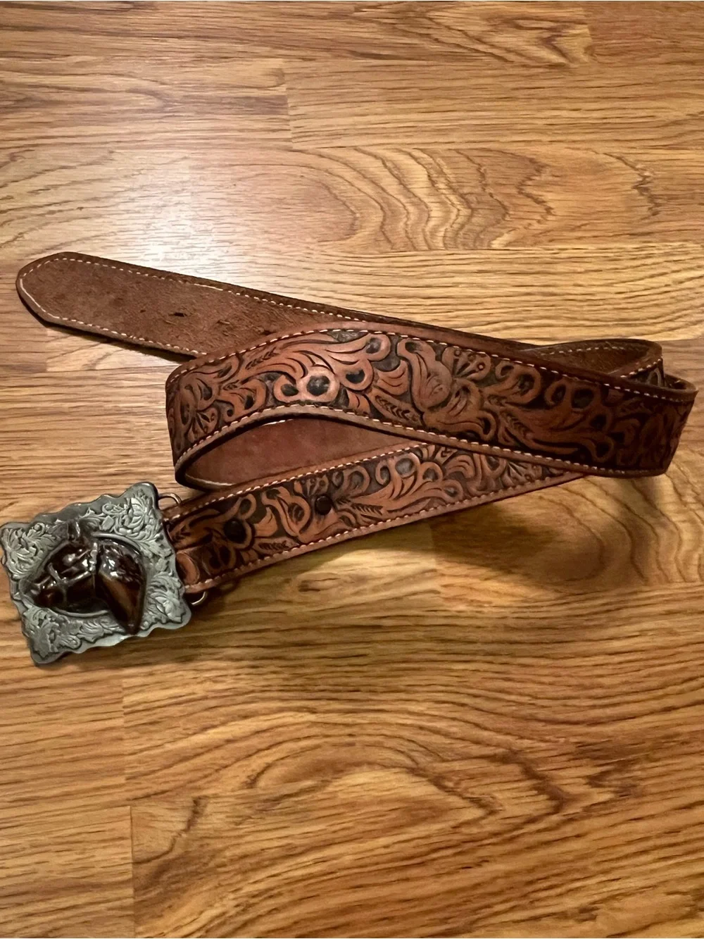 Vintage Unisex Brown Tooled Leather Western Belt with Decorative Buckle